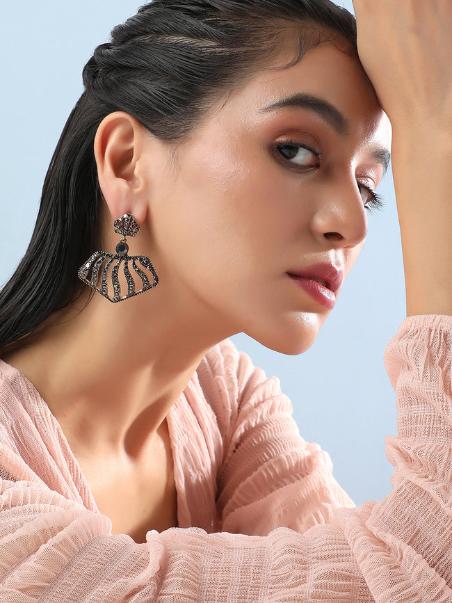 Women Embellished Pentagon Swirl Drop Earringss