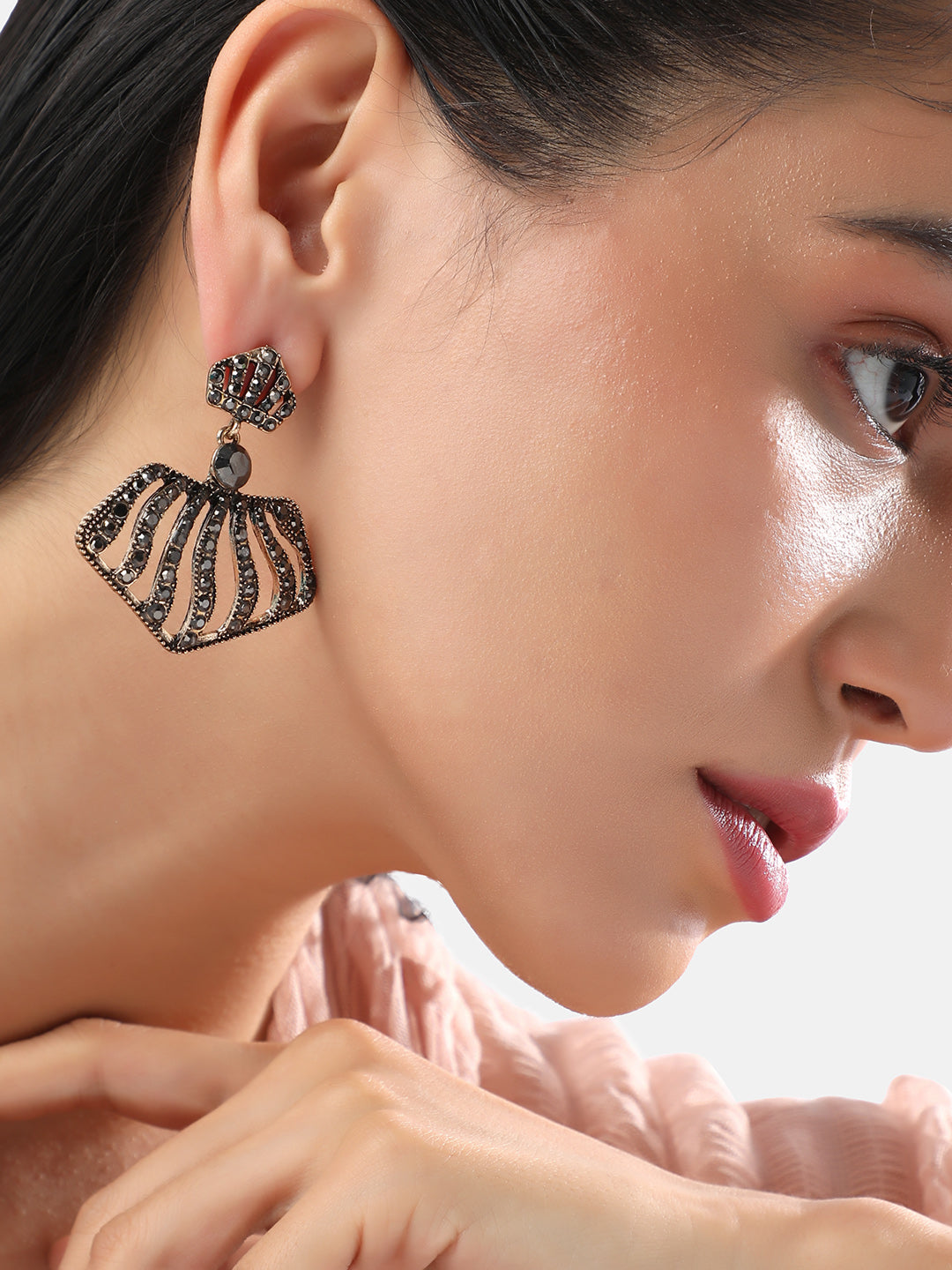 Women Embellished Pentagon Swirl Drop Earringss