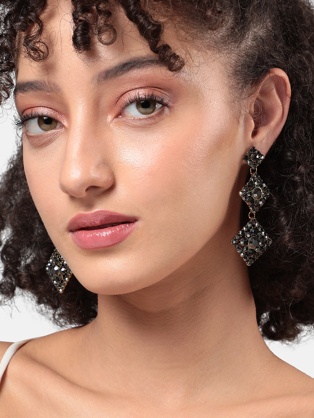 Women Embellished Diamond Drop Earringss