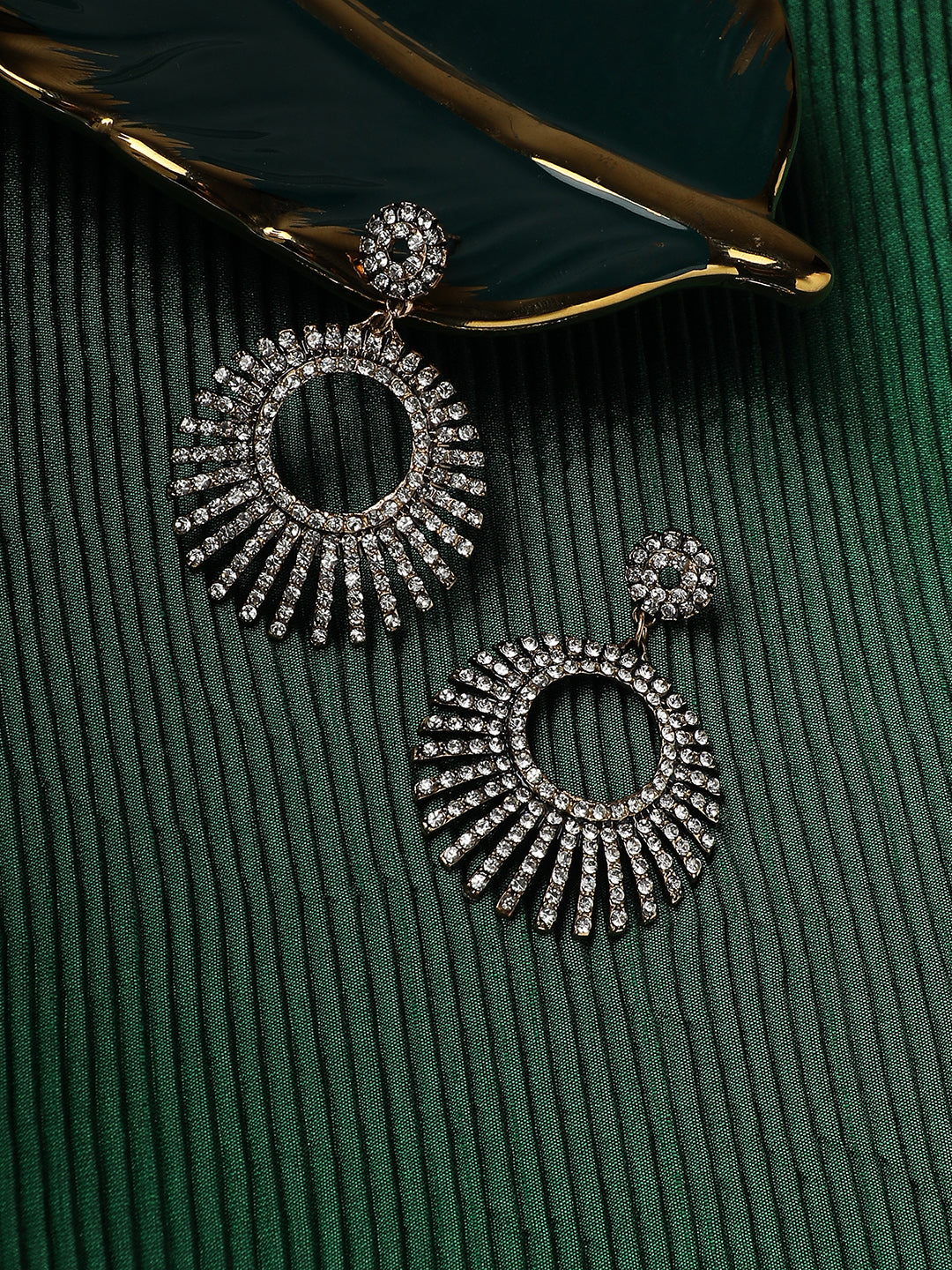 Women Hollow Circular Drop Earringss