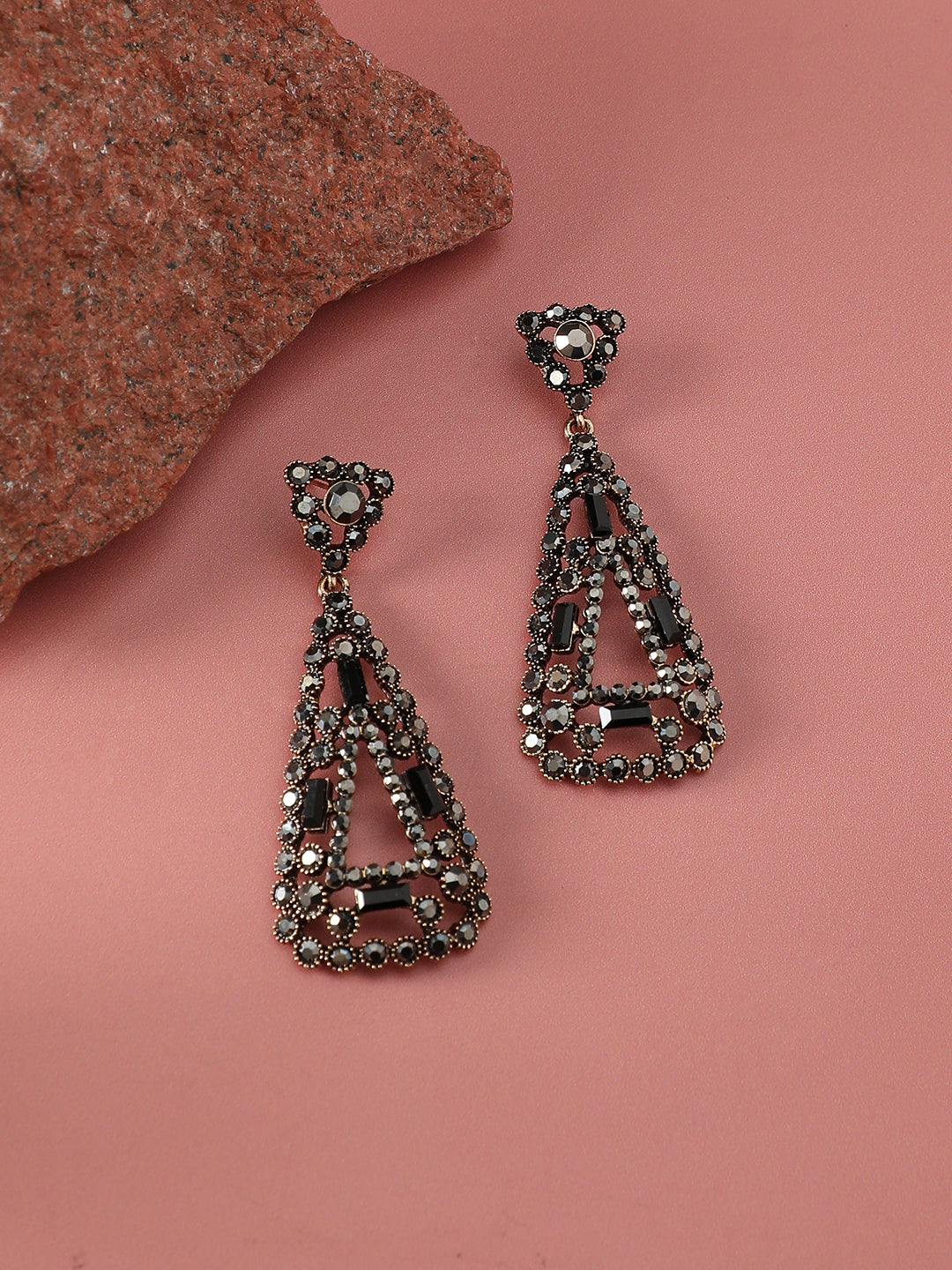 Women Radiant Raindrop Drop Earringss