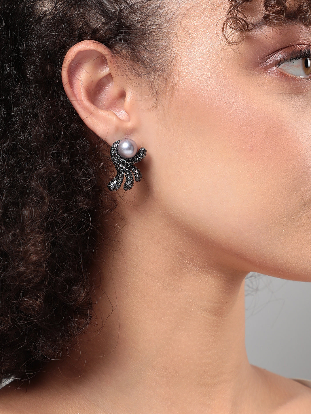 Women Harmonious Horizon Stud Earringss