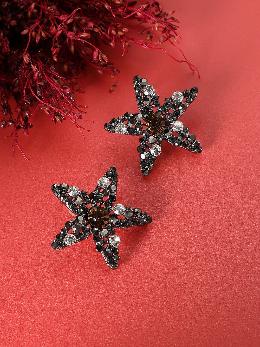 Women Ethereal Starfish Stud Earringss
