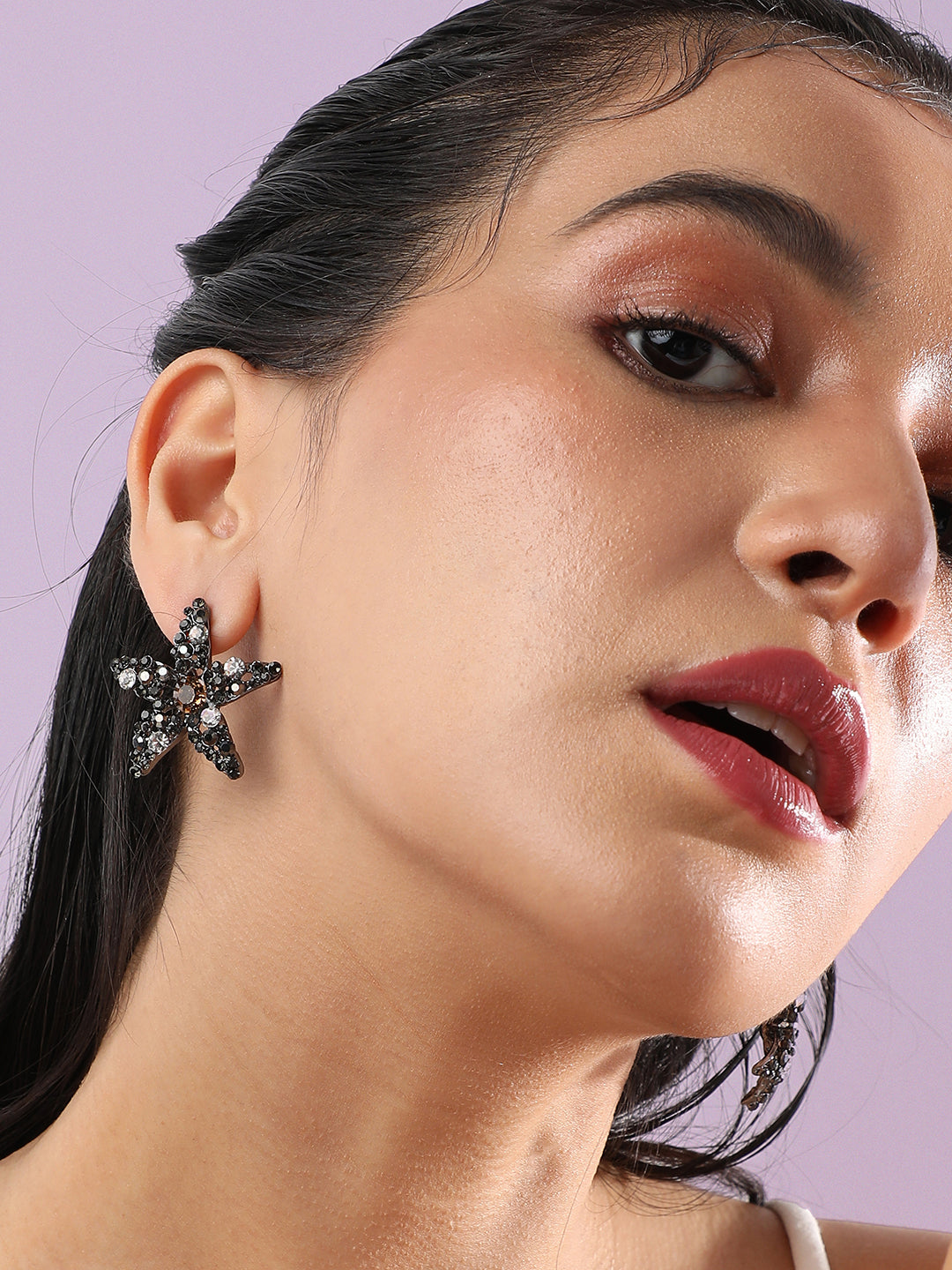 Women Ethereal Starfish Stud Earringss