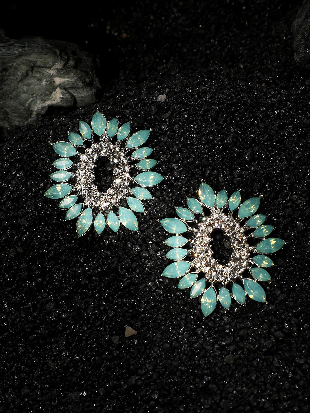 Women est Tranquility Stud Earringss