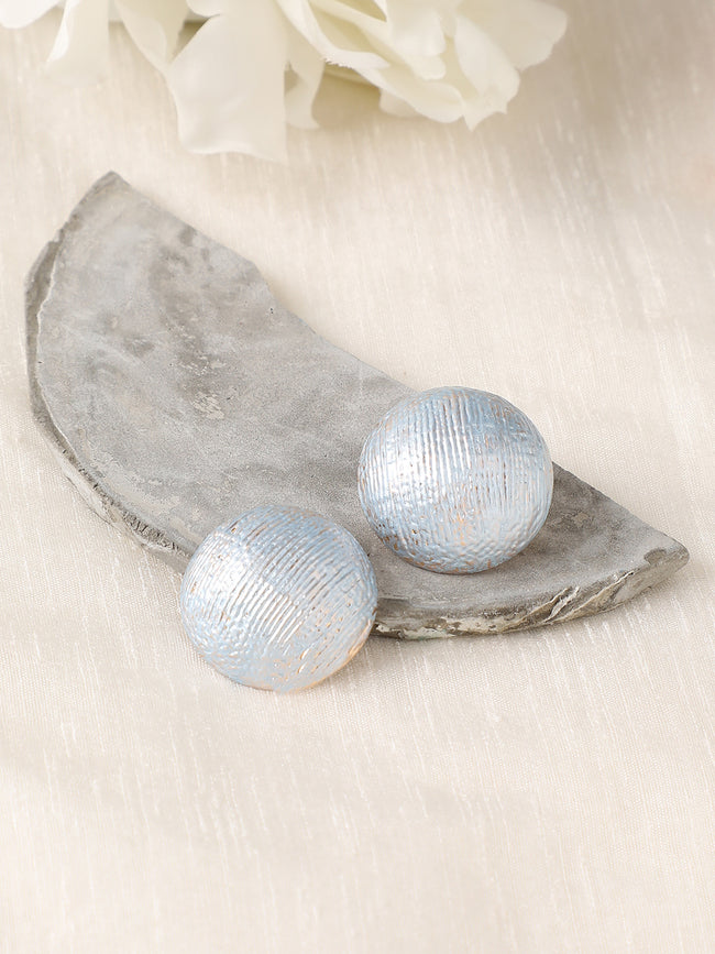 Women Ribbed Stud Earringss