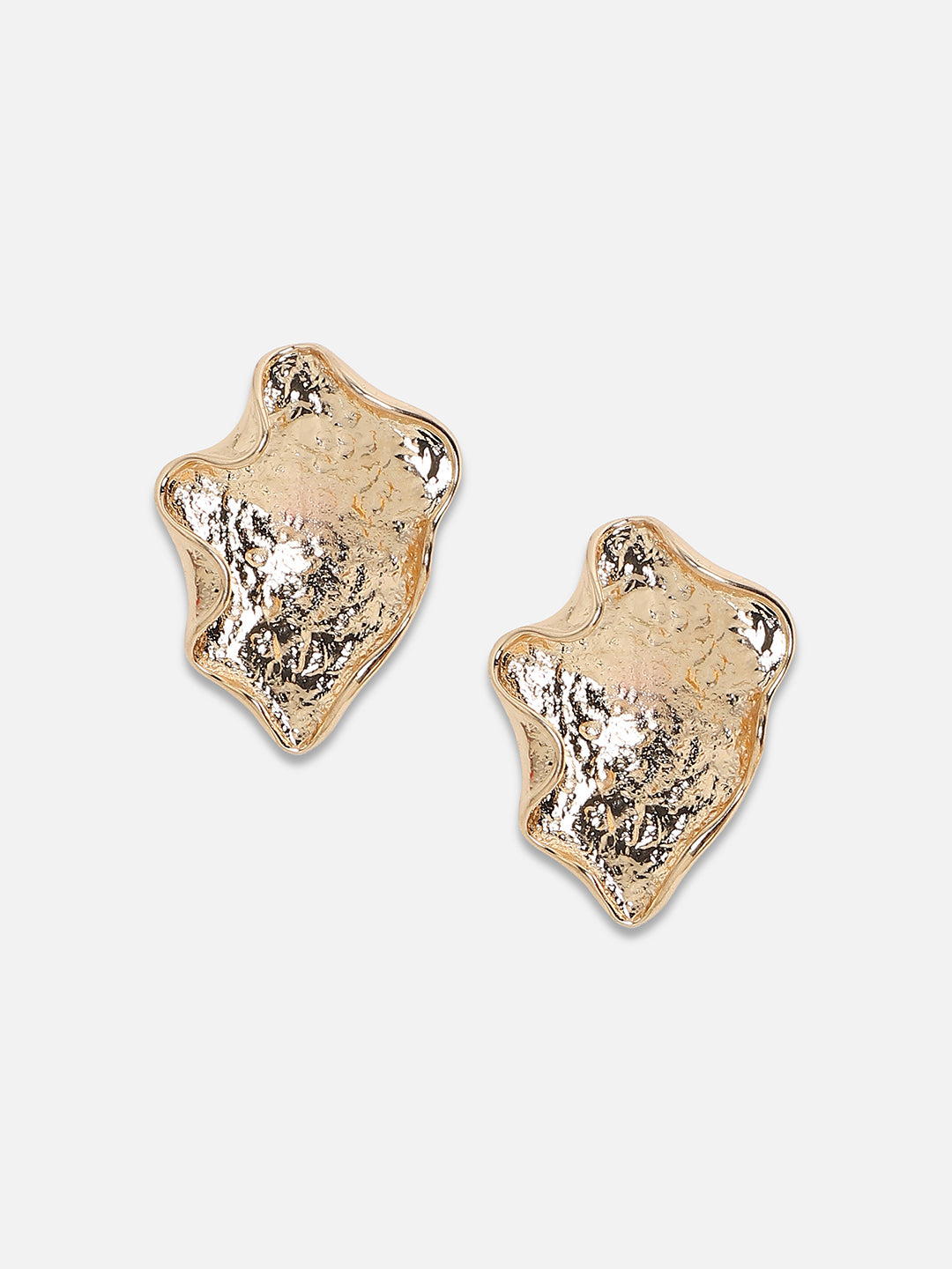 Women Metallic Wave Stud Earringss