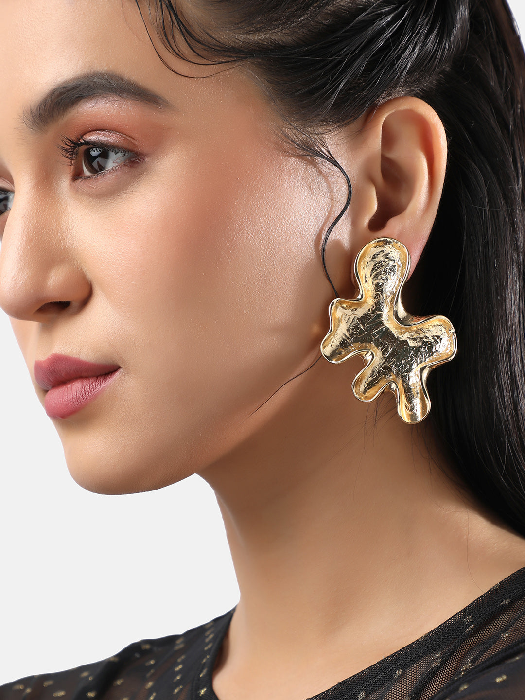 Women Metallic Abstract Stud Earringss