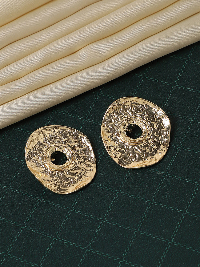 Women Dented Halo Stud Earringss