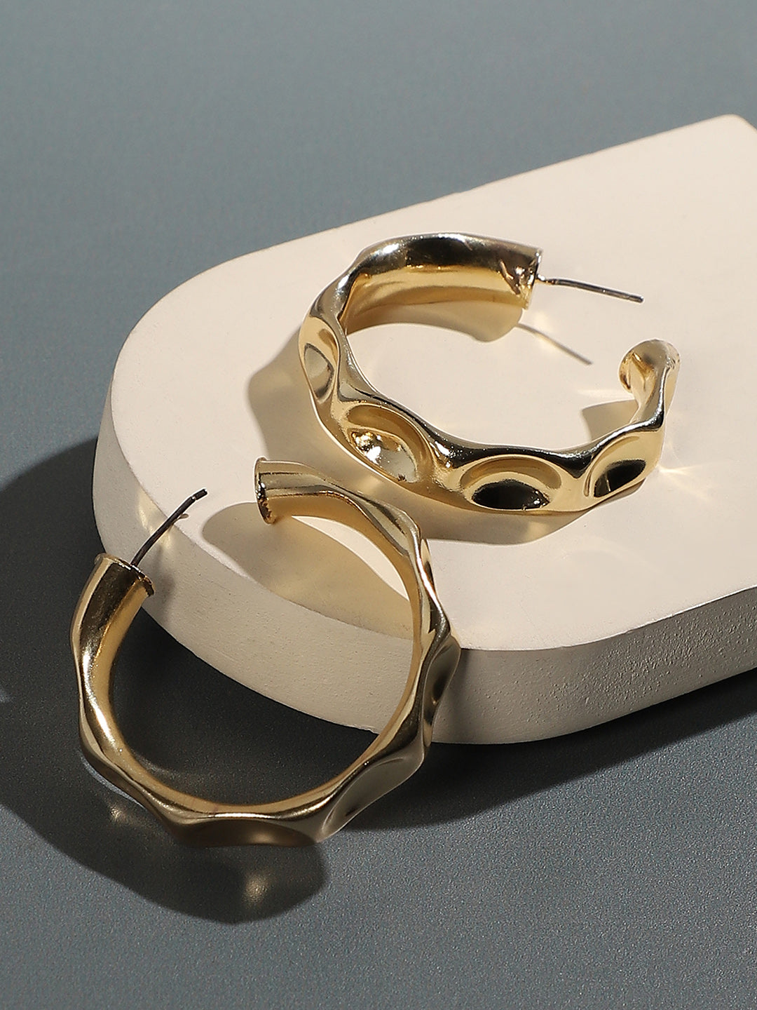 Women Dented Hoop Earrrings