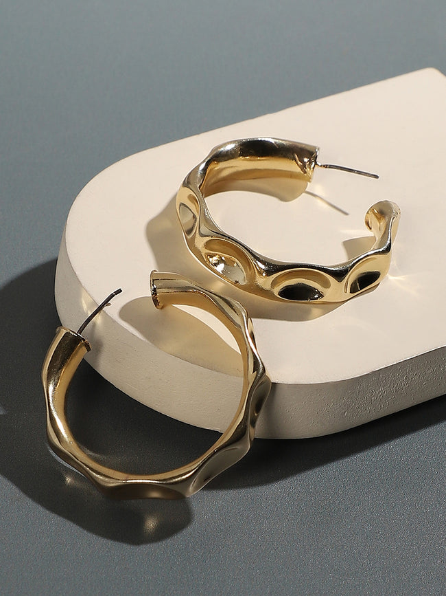Women Dented Hoop Earrrings