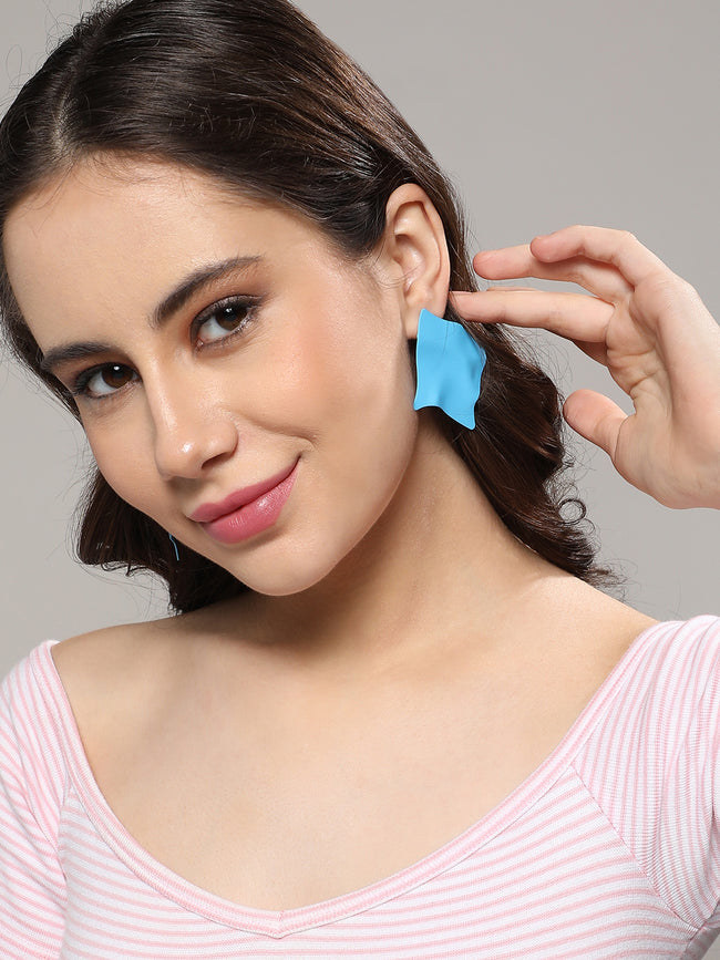Women Ripple Hues Stud Earringss