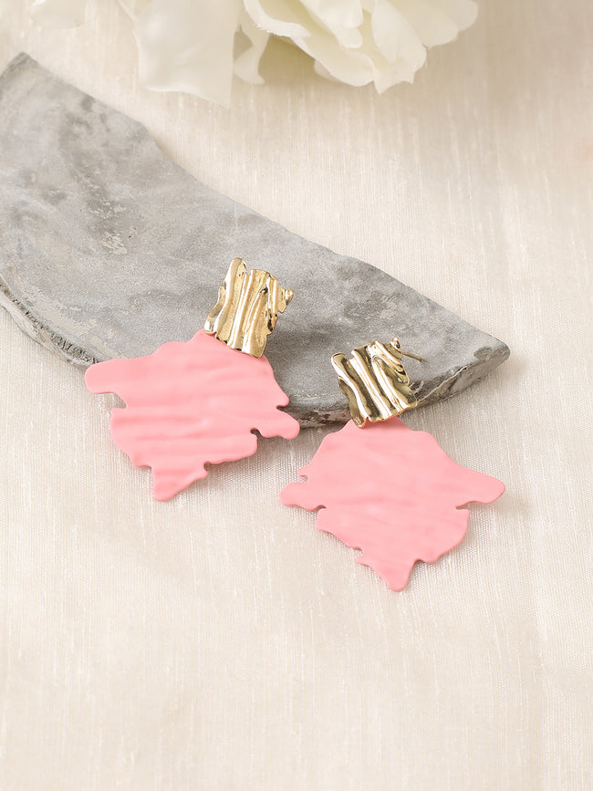Women Contrast Ripple Drop Earringss