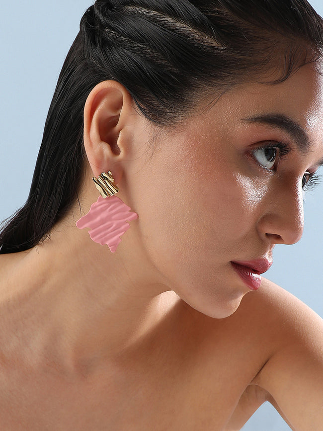 Women Contrast Ripple Drop Earringss