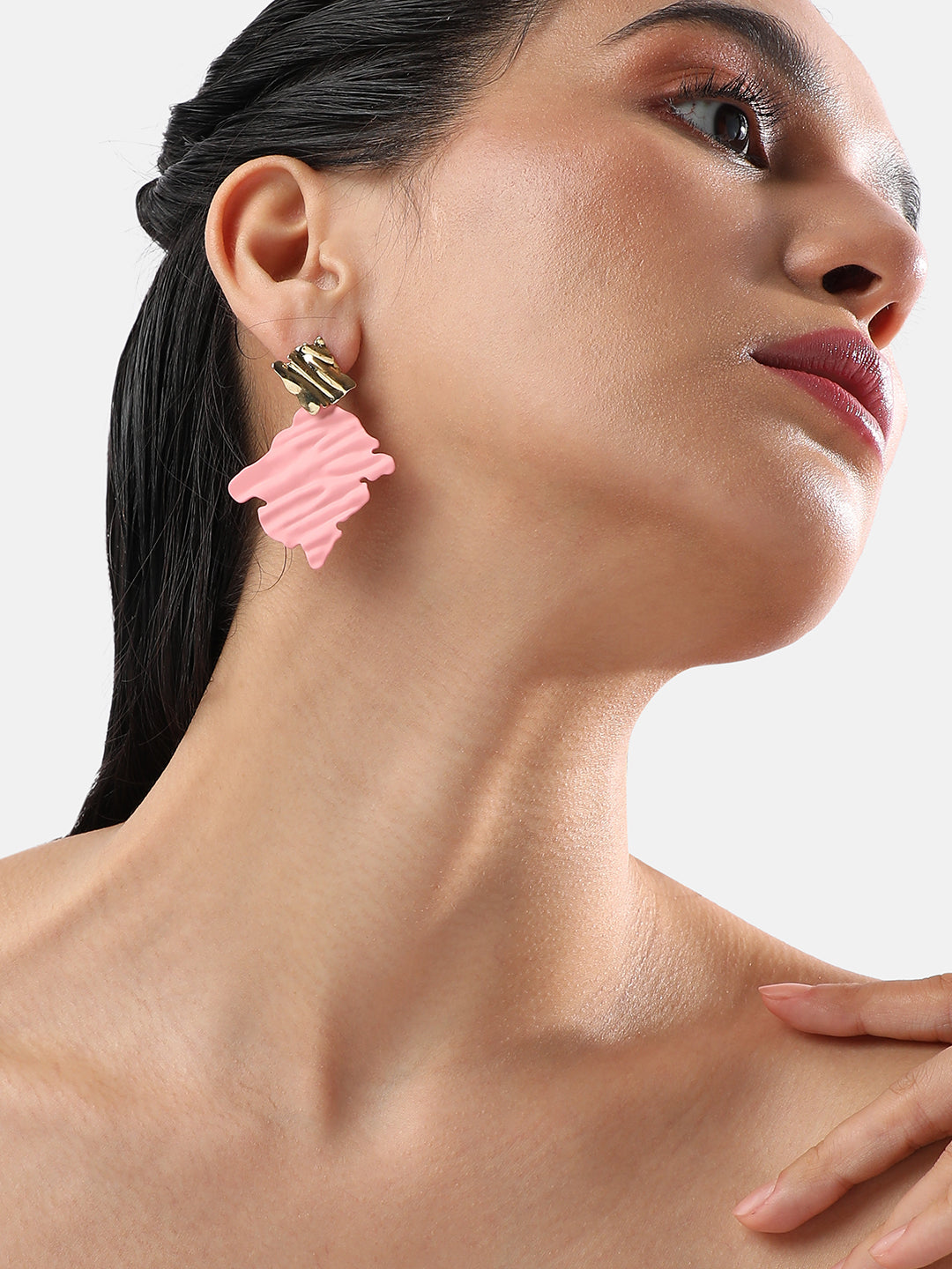 Women Contrast Ripple Drop Earringss