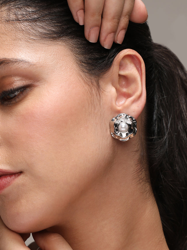 Women Silver-Plated Pearls Beaded Studs Earrings