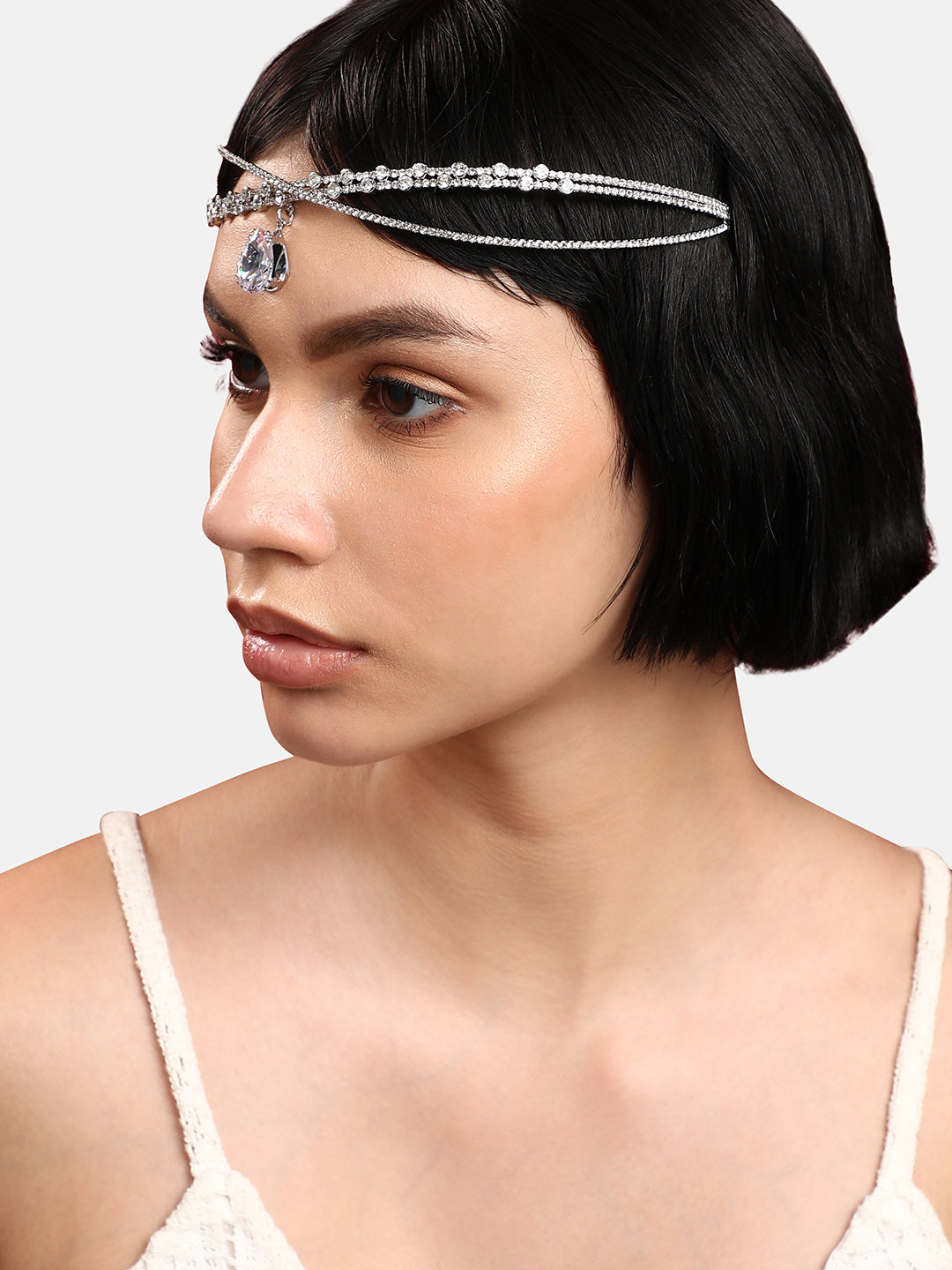 Women Glamorous Adornment: Stylish Headpiece