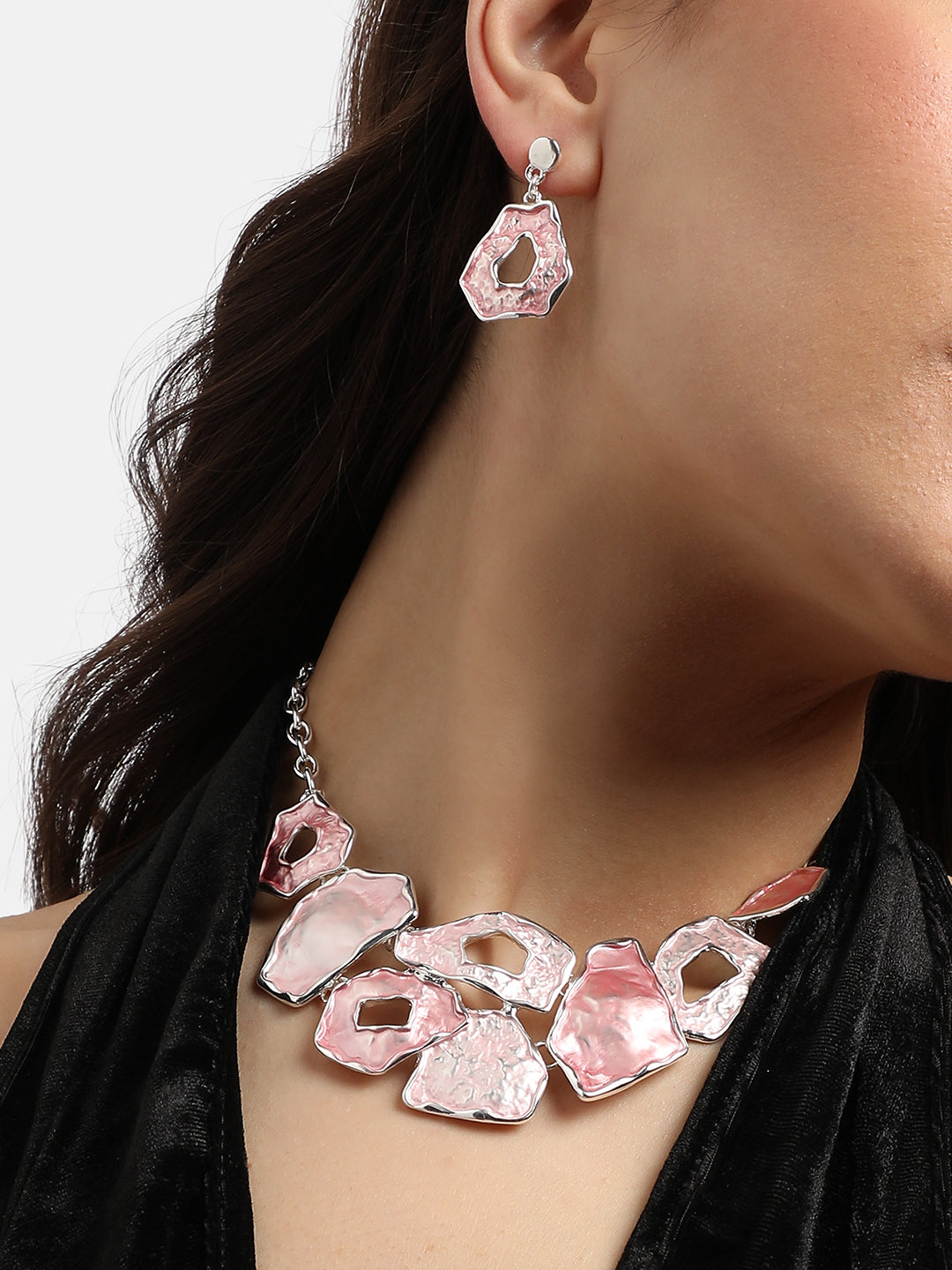 Women Pink Textured Jewellery Set