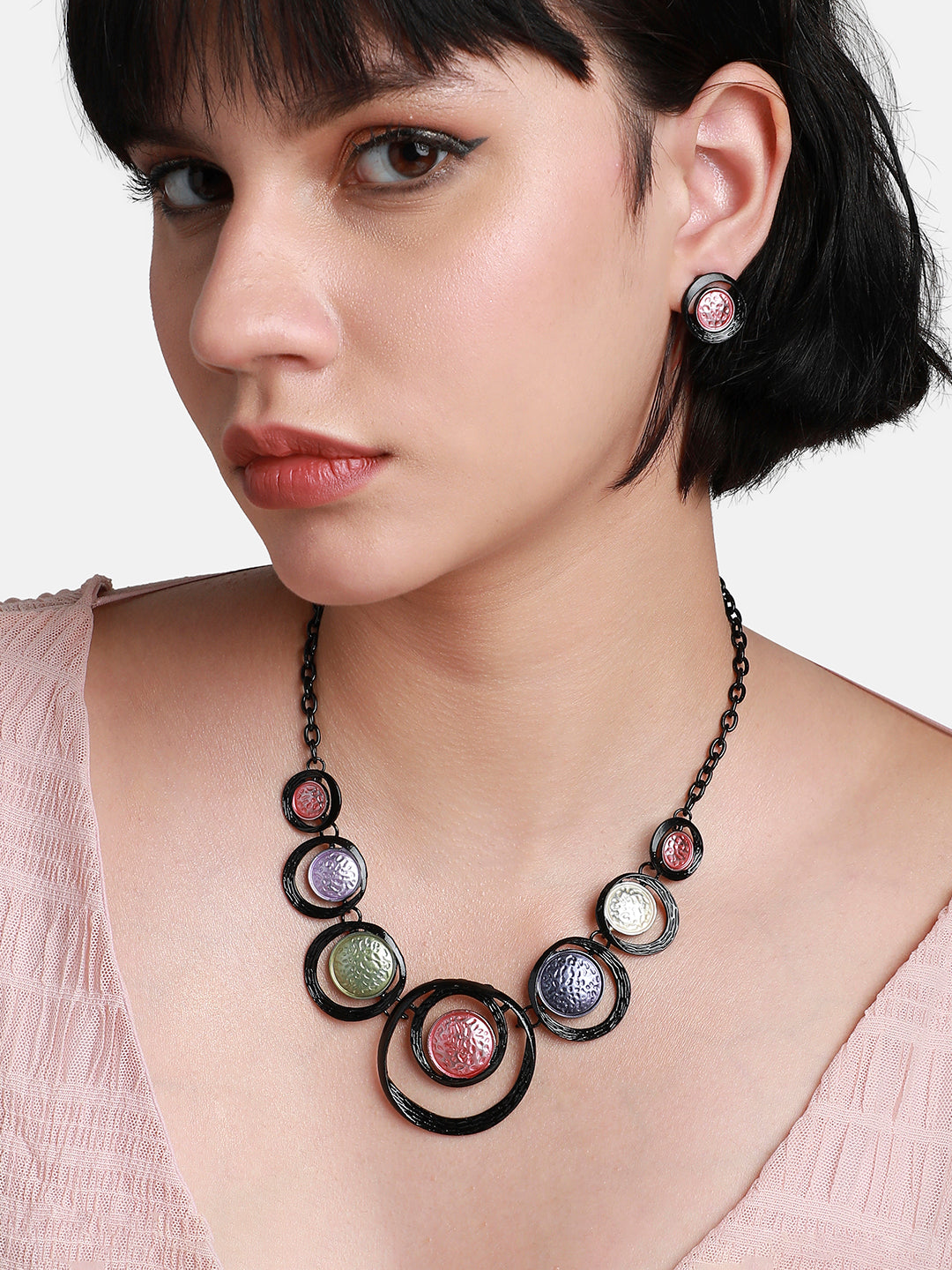 Women Multicolour Dented Circular Jewellery Set