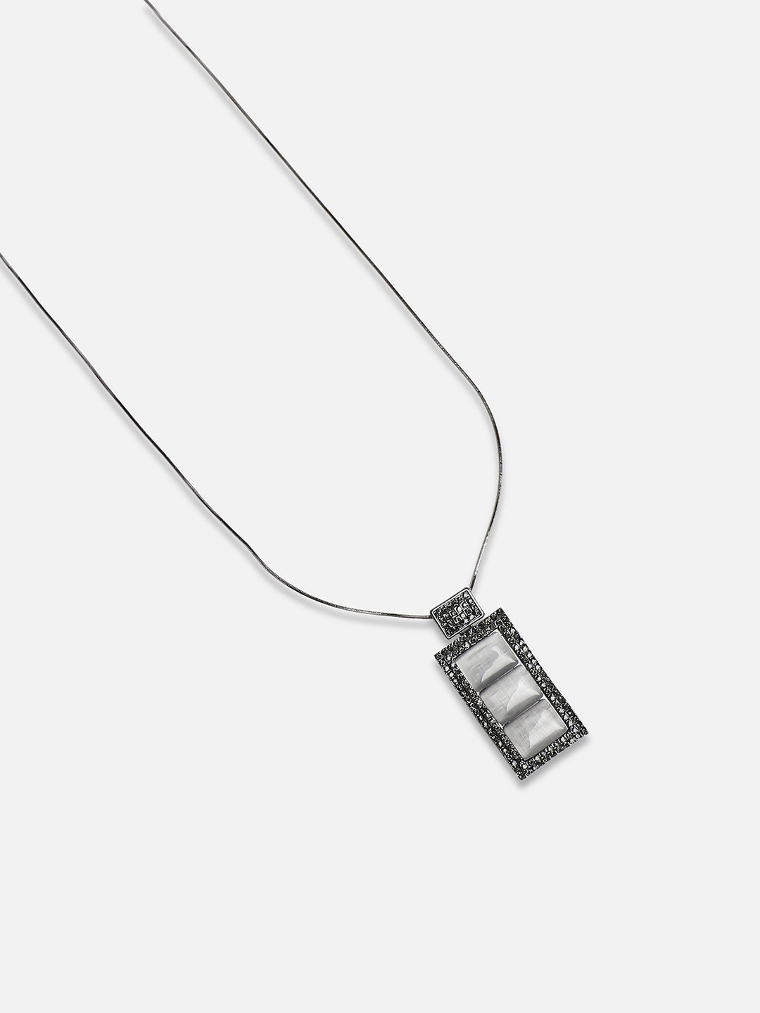 Women Geometric Vista Pendant Necklace