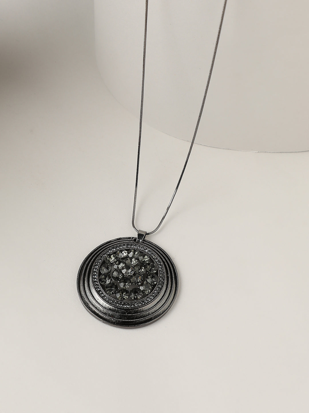 Women Embellished Circular Pendant Necklace