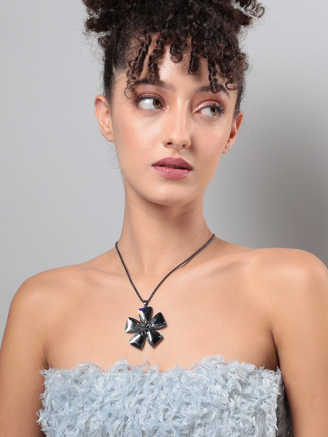 Women Gilded Garden Pendant Necklace