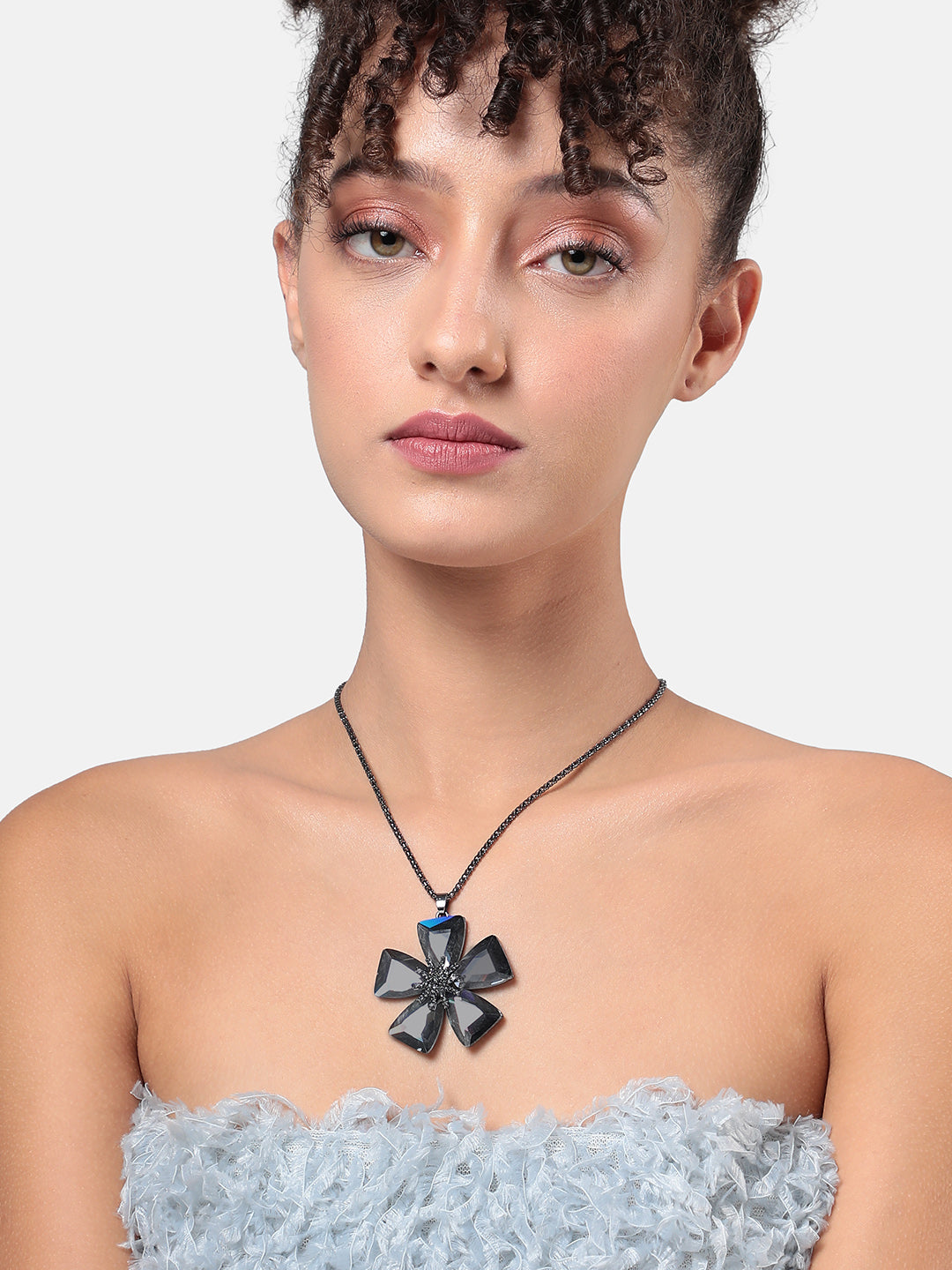 Women Gilded Garden Pendant Necklace