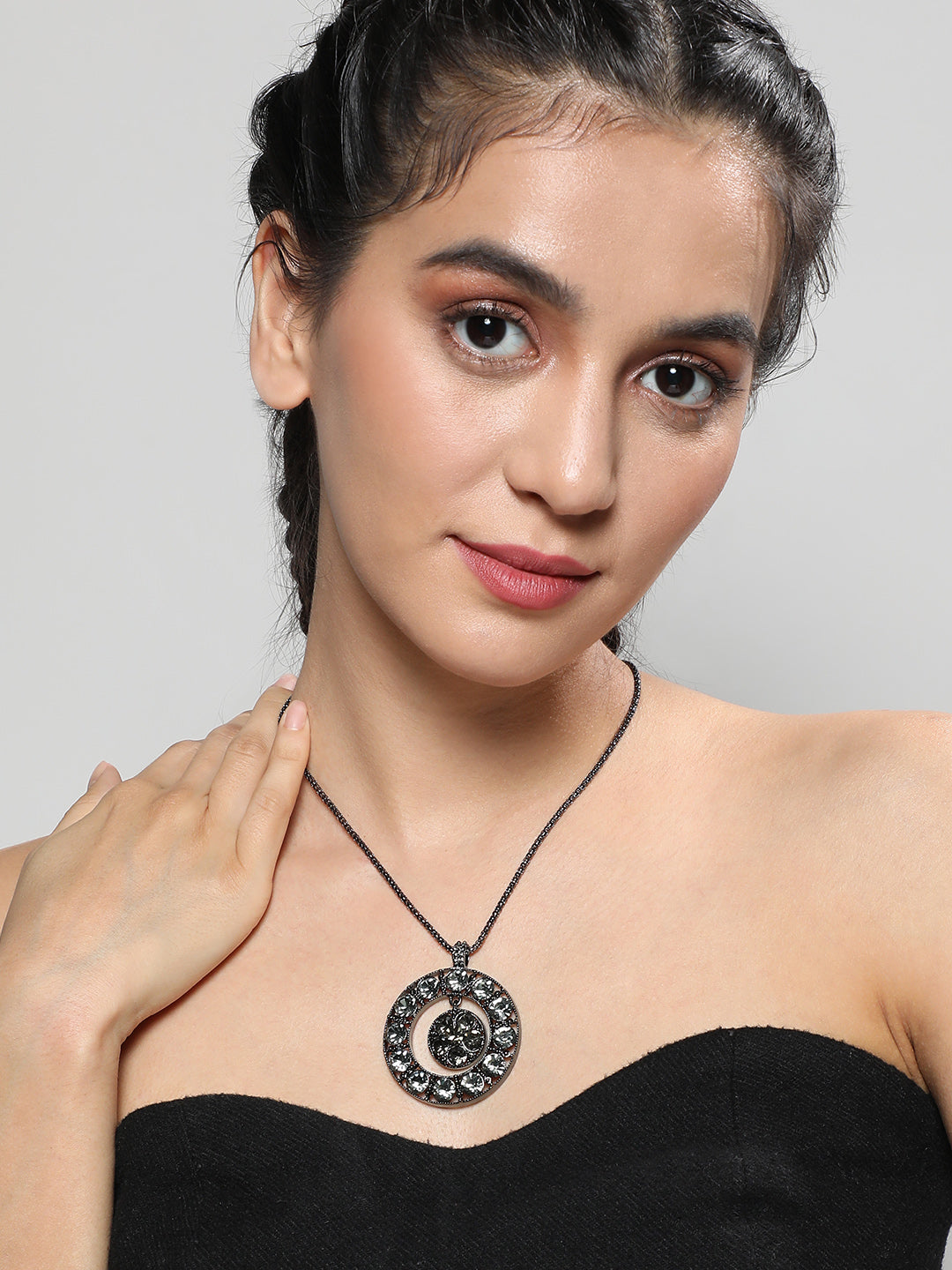 Women Halo Stone Pendant Necklace