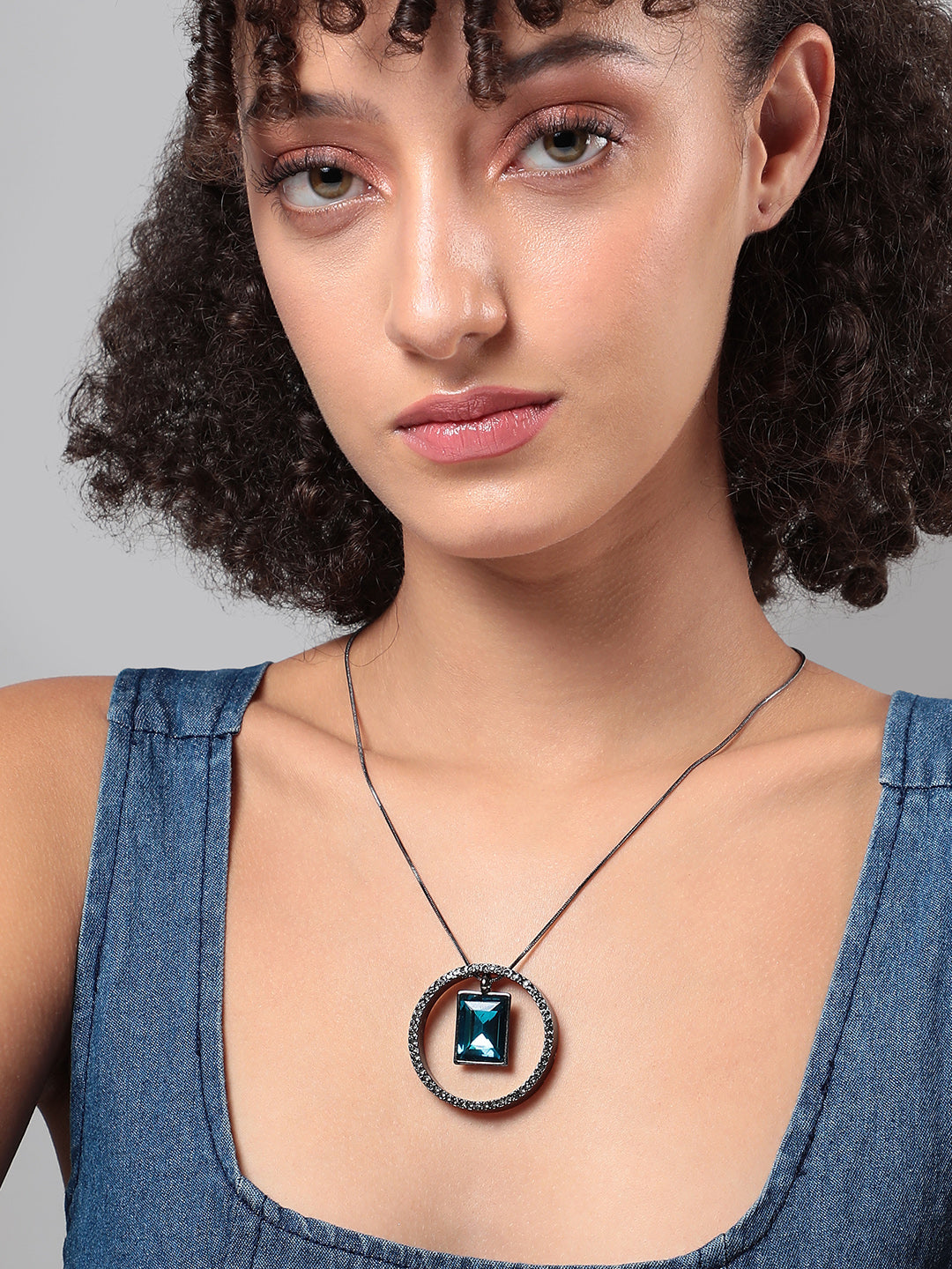 Women Gemstone Gaze Pendant Necklace