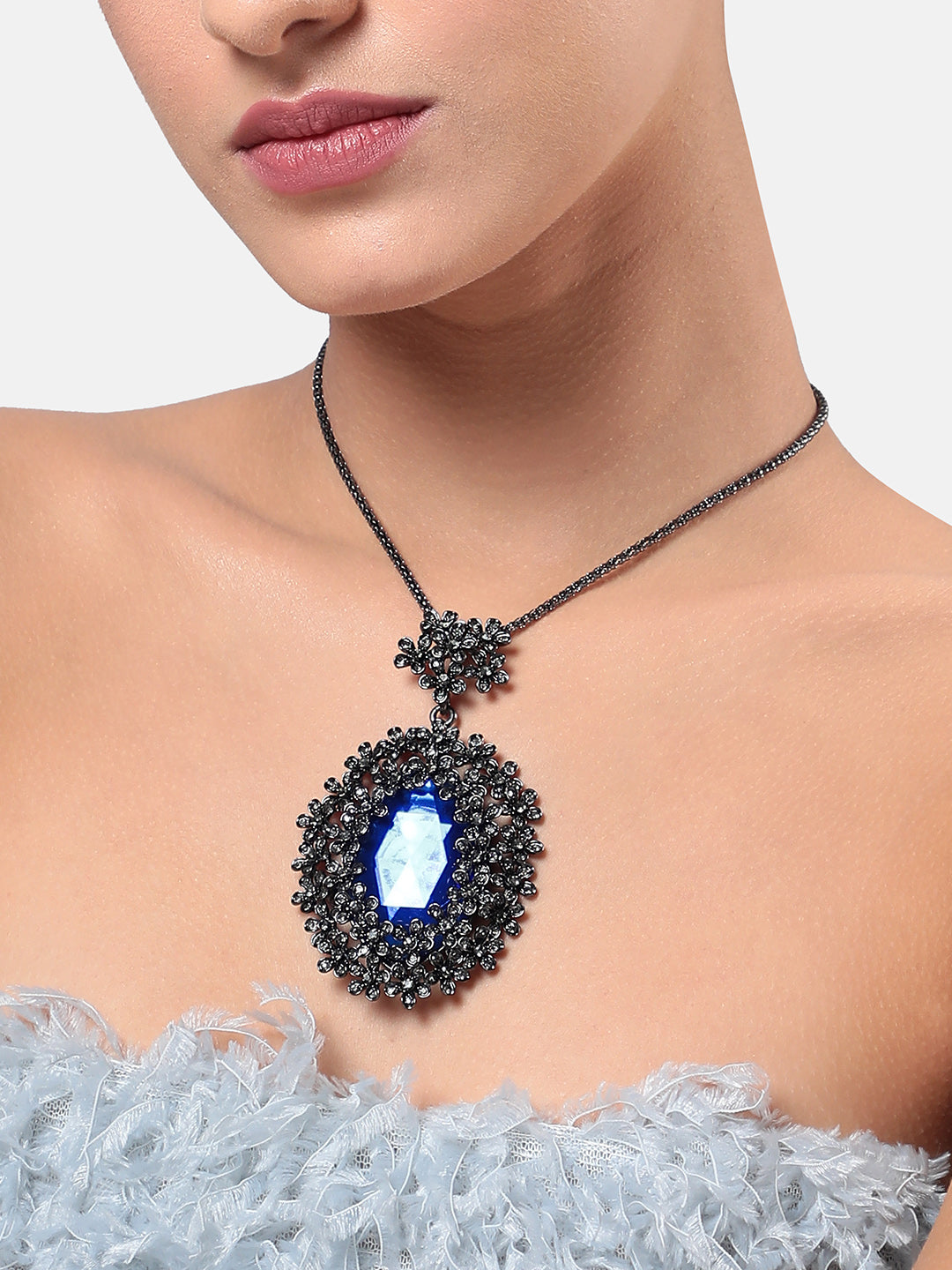 Women Blooming Bauble Pendant Necklace