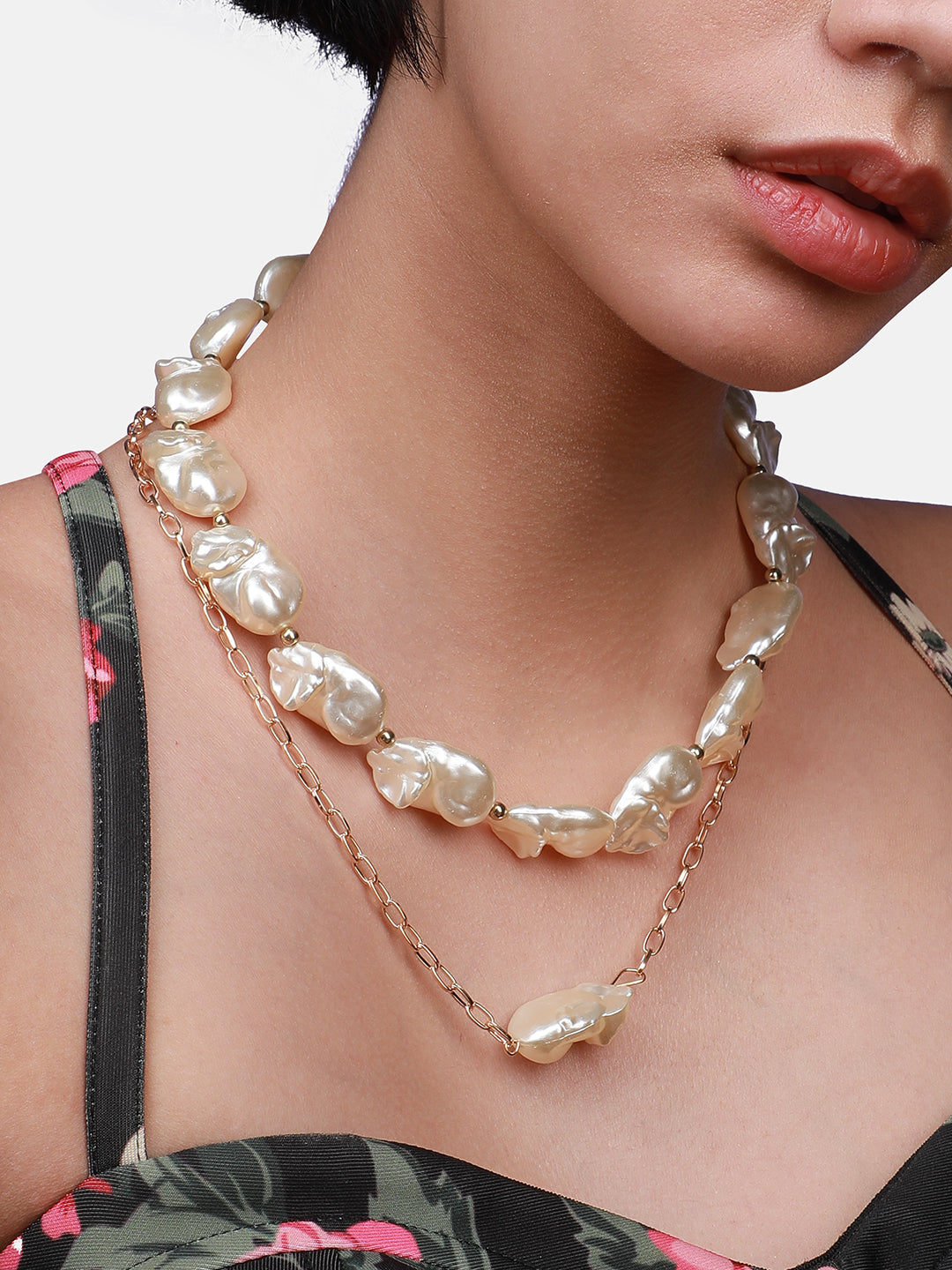 Women Illuminated Tranquility Necklace