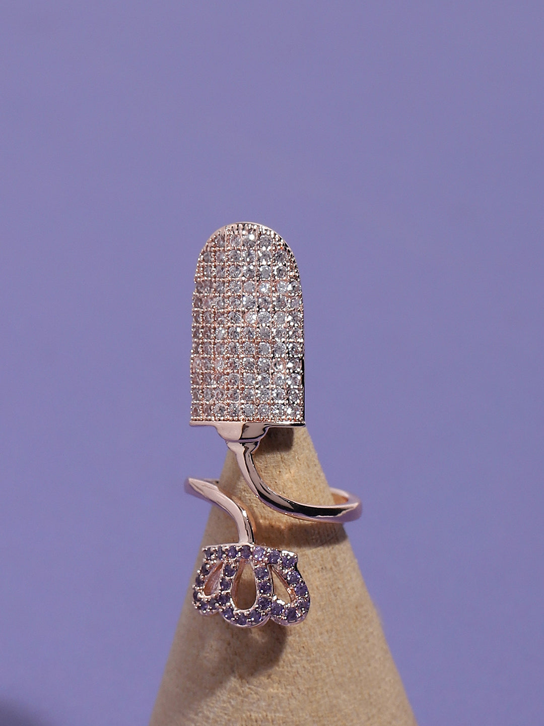 Women Shimmering Ring