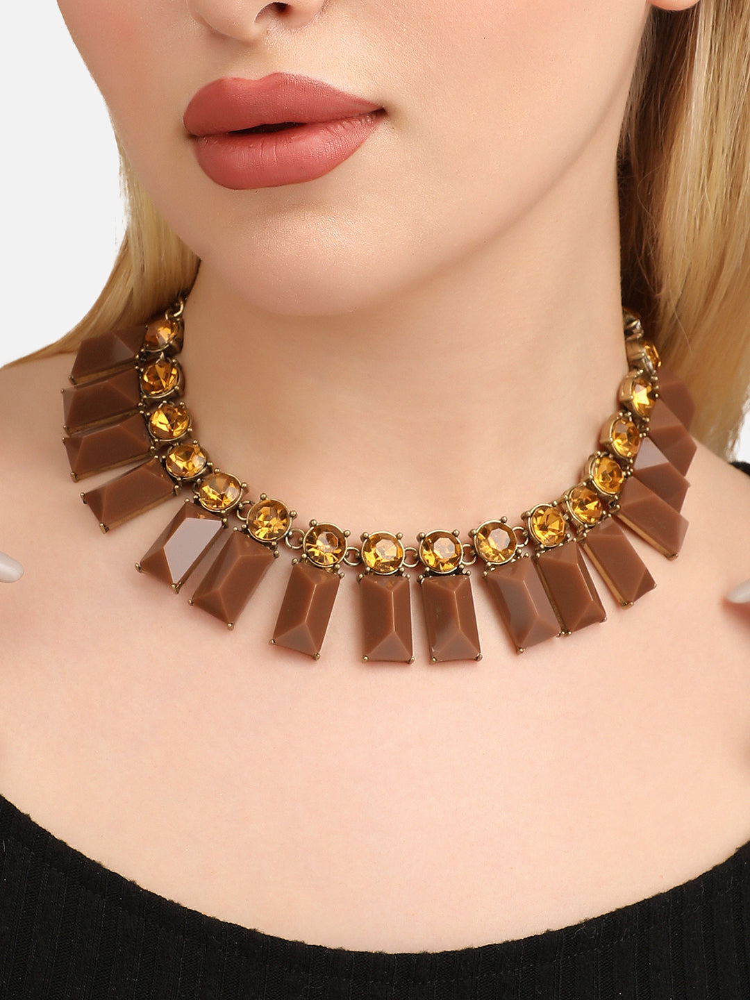Women Geometric style choker necklace