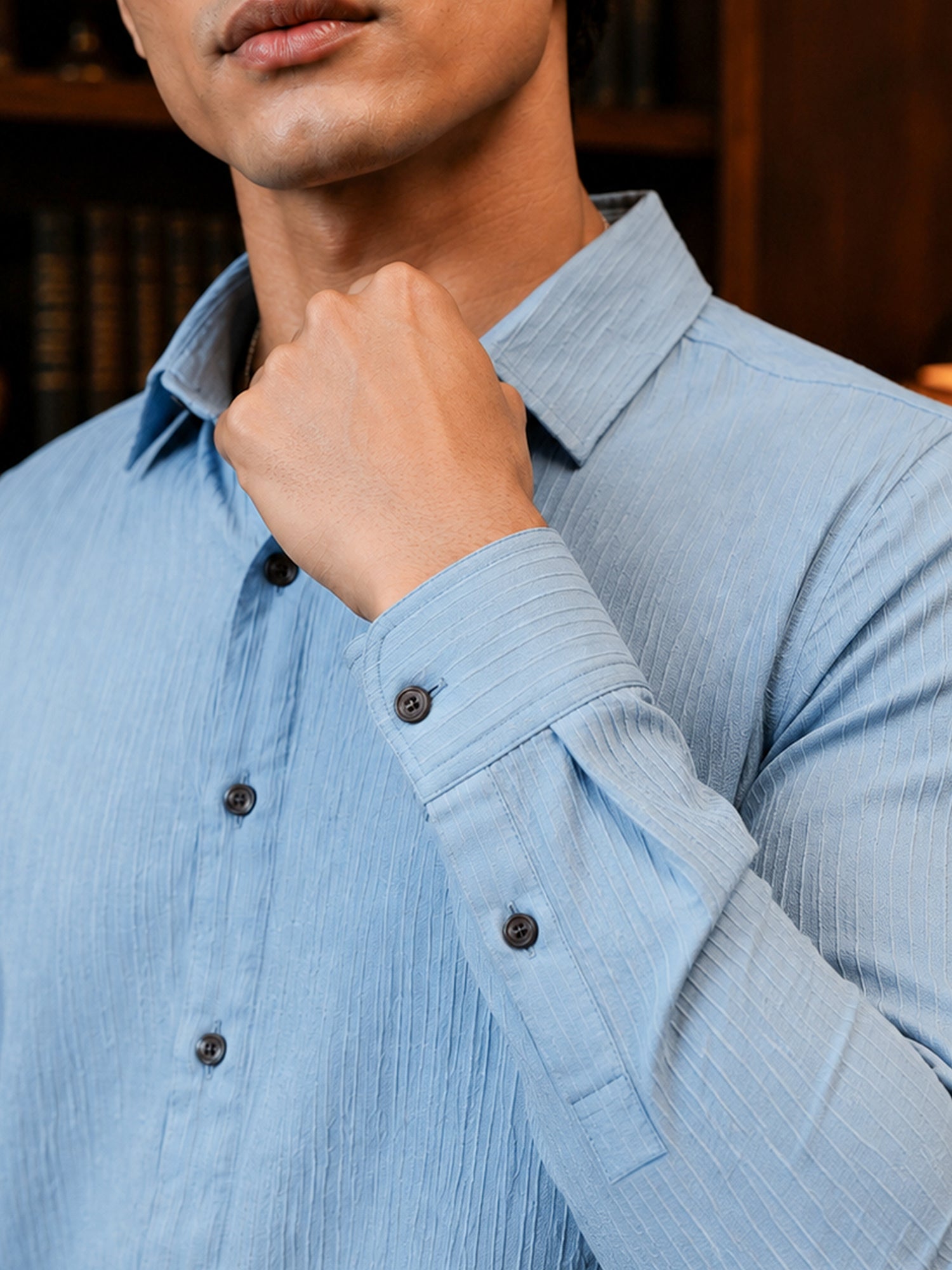 Men Light Blue Textured Full Sleeve Casual Shirt