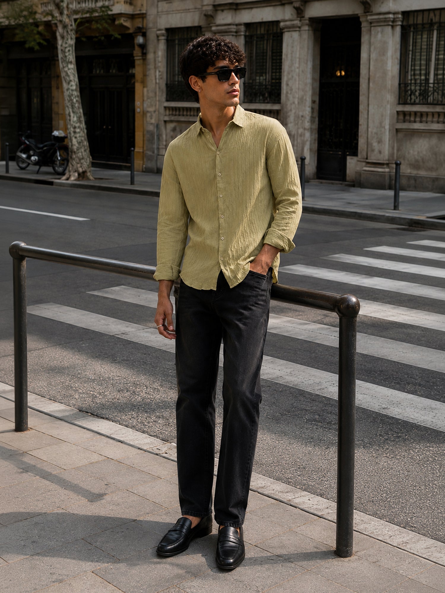Men Olive Textured Full Sleeve Casual Shirt