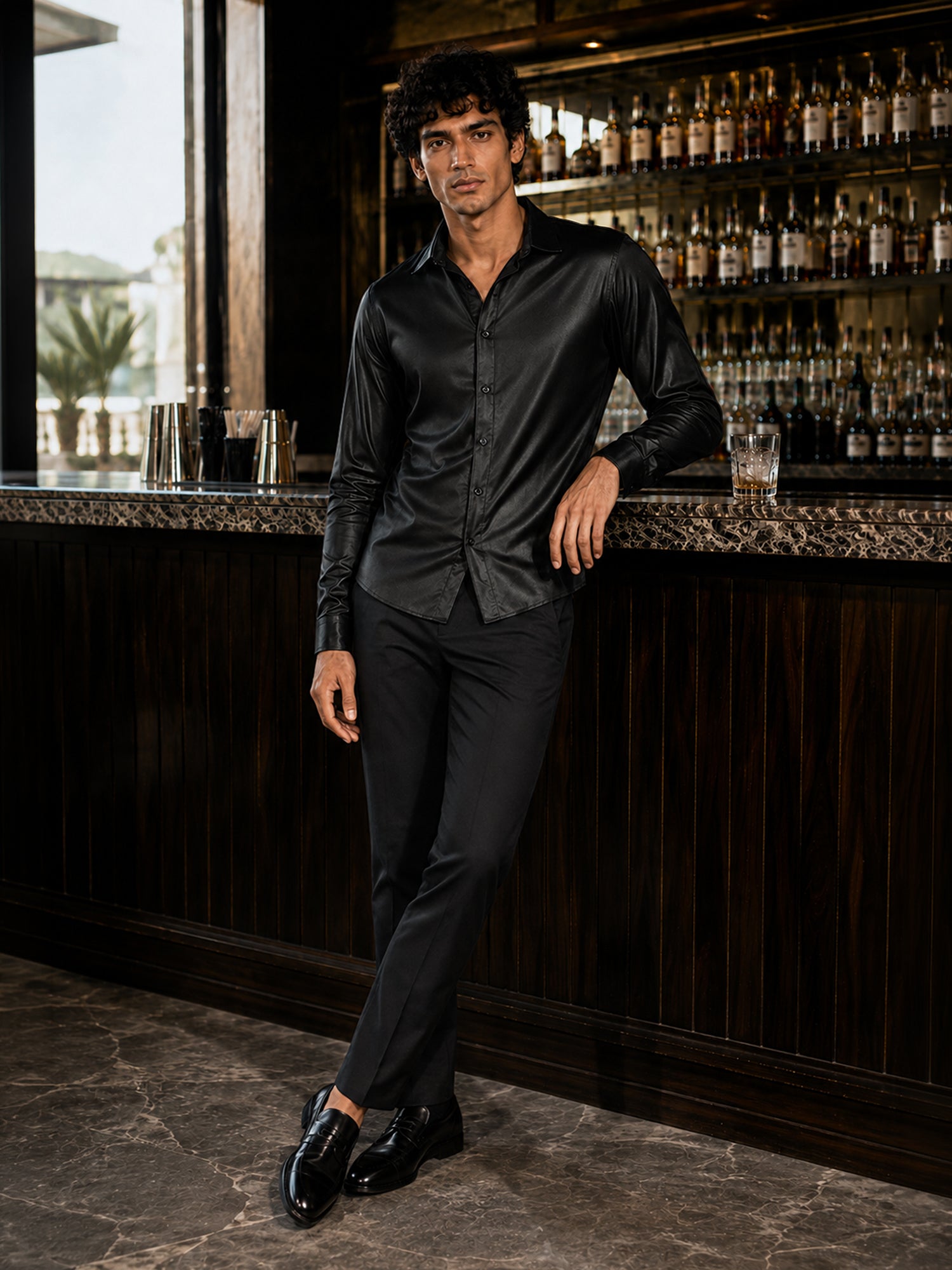 Men Black Solid Slim Fit Full Sleeve Party Shirt