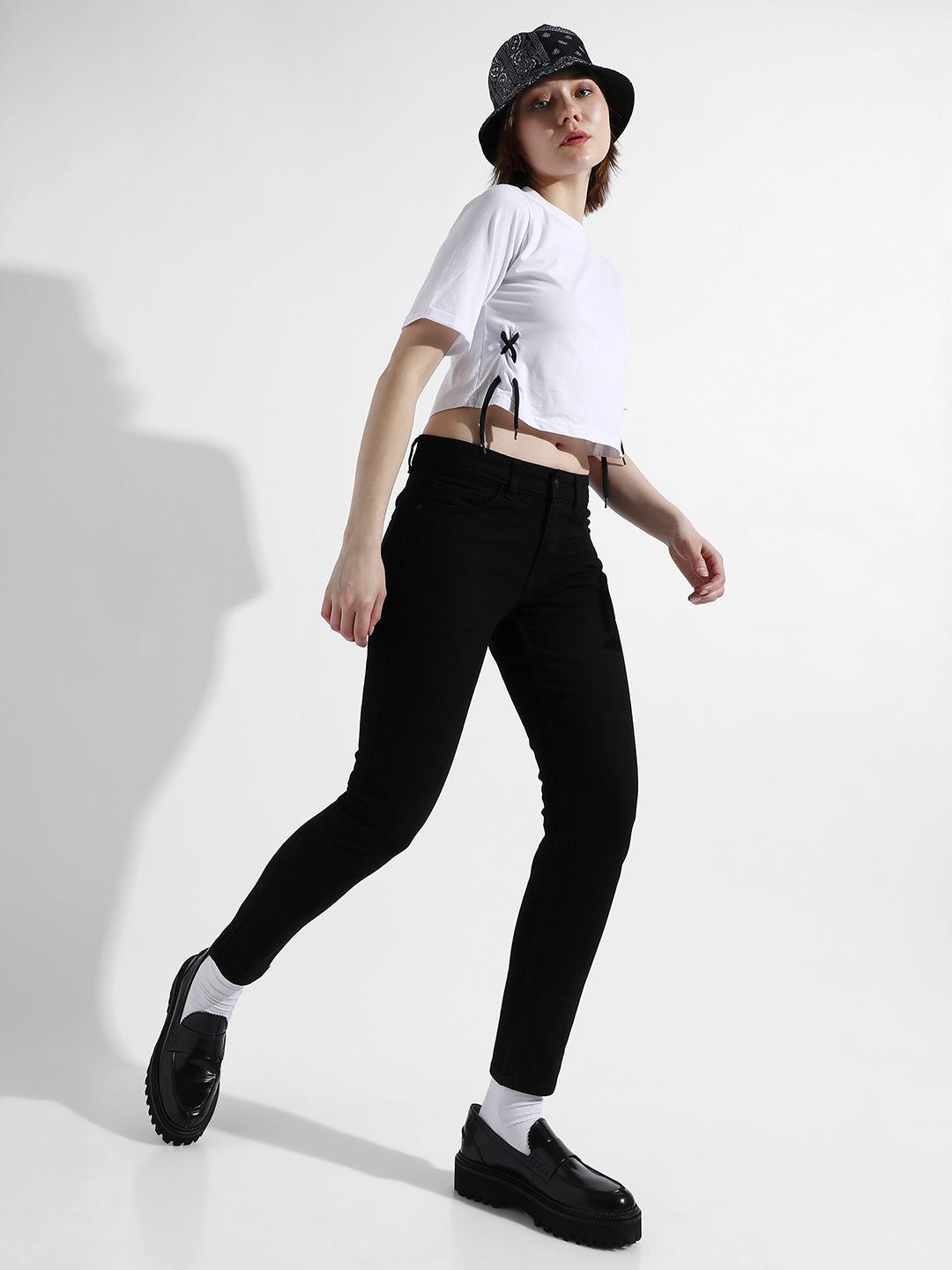 Women White Criss-Cross Cropped Top