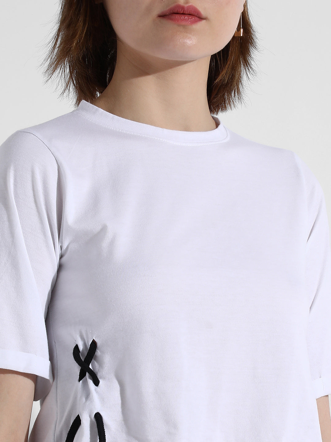 Women White Criss-Cross Cropped Top