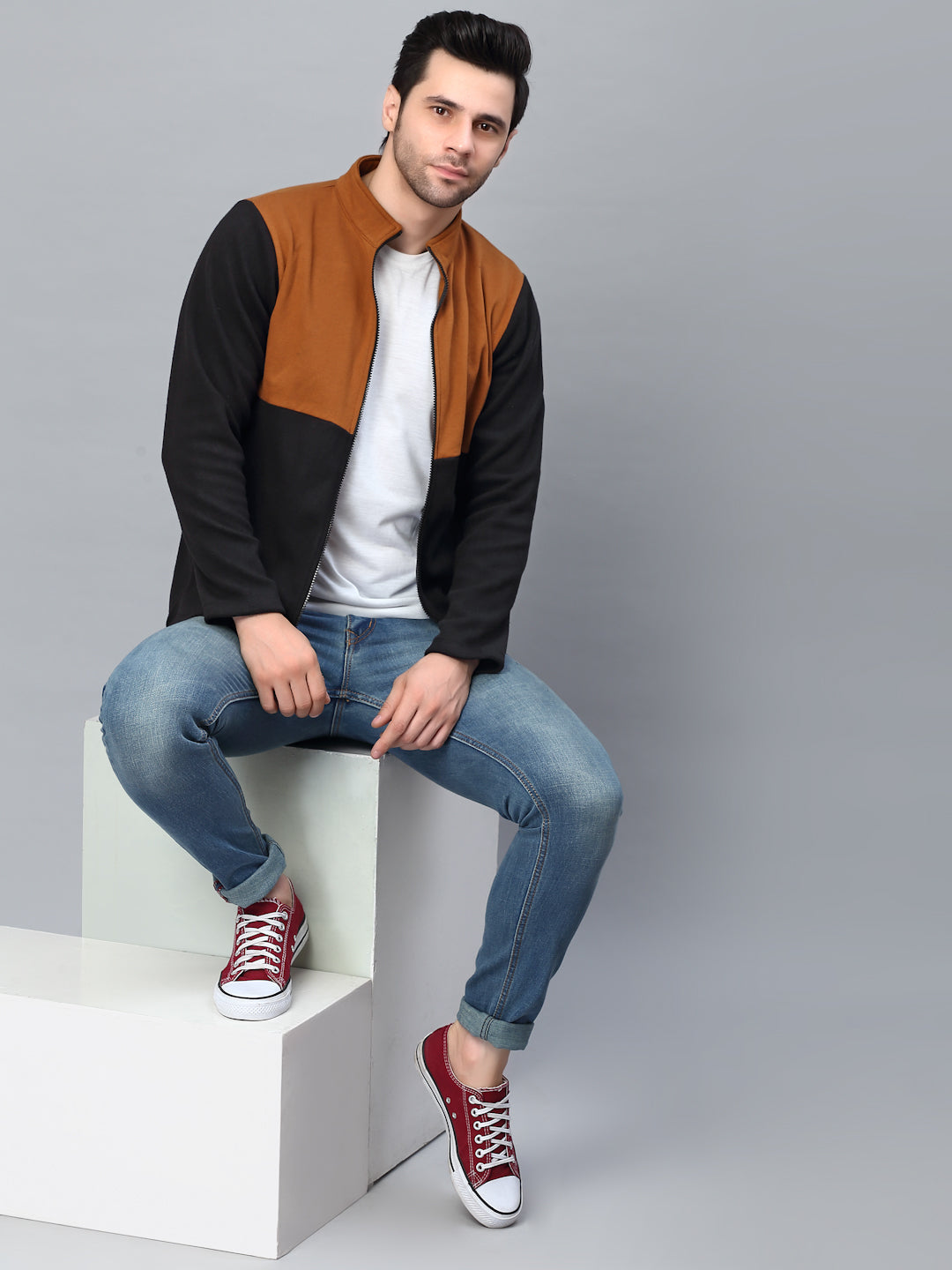 Men Color Blocked High Neck Polar Fleece Jacket
