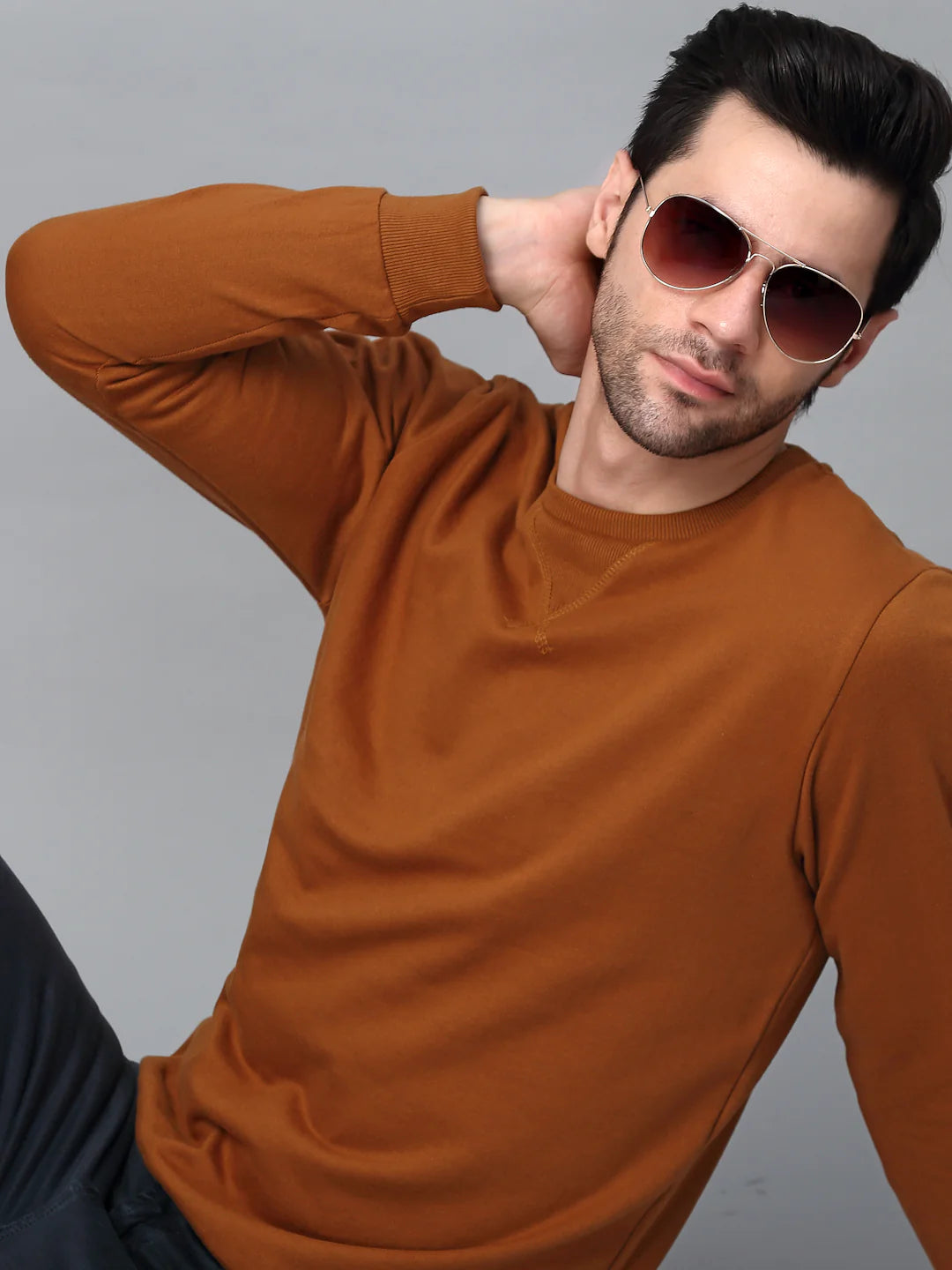 Men Neck Stitch Detail Basic Fleece Sweatshirt
