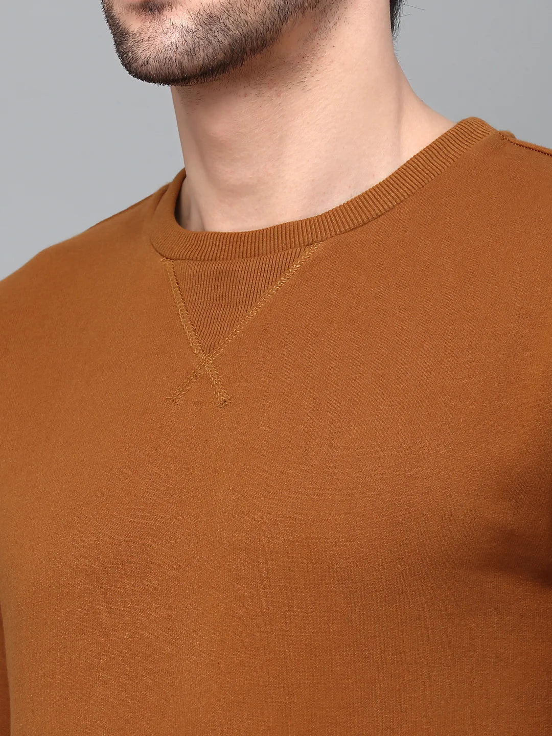 Men Neck Stitch Detail Basic Fleece Sweatshirt