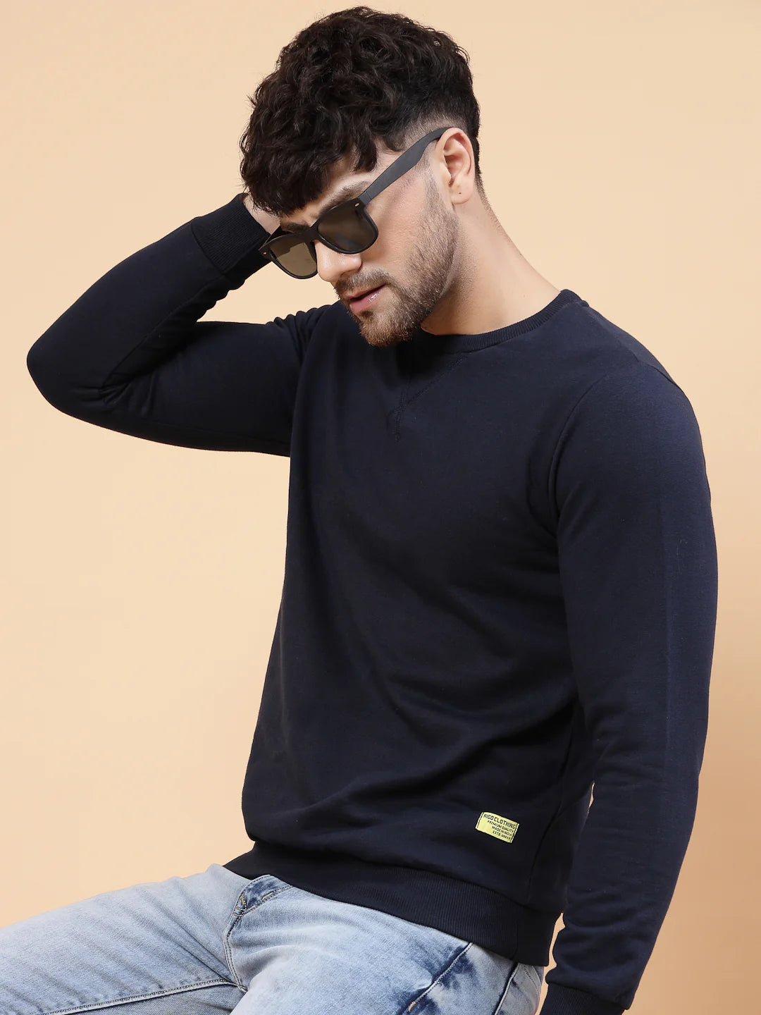 Men Neck Stitch Detail Basic Fleece Sweatshirt