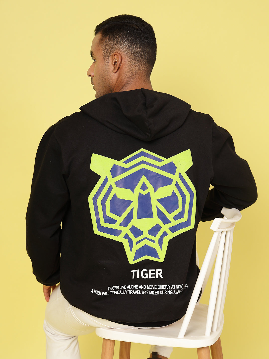 Men Oversized Fleece Typography Sweatshirt