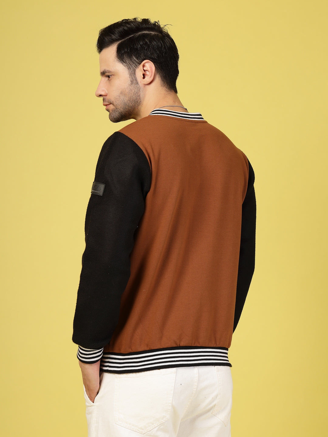 Men Multi V-Neck Sweatshirt