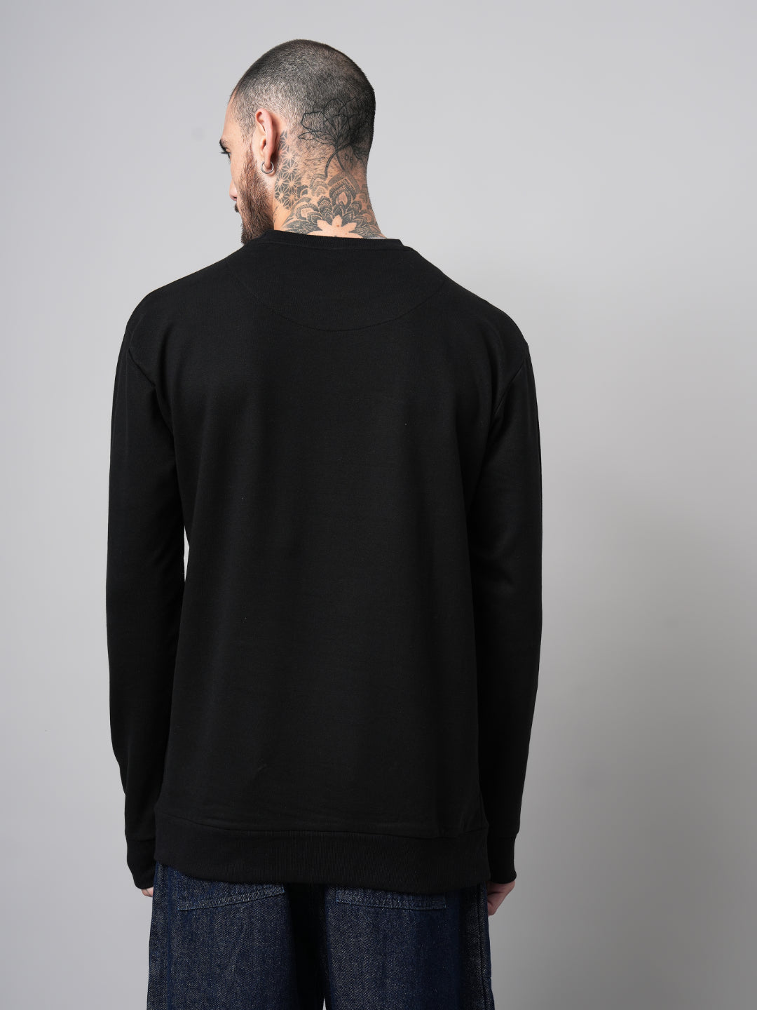 Men Solid Black Sweatshirt