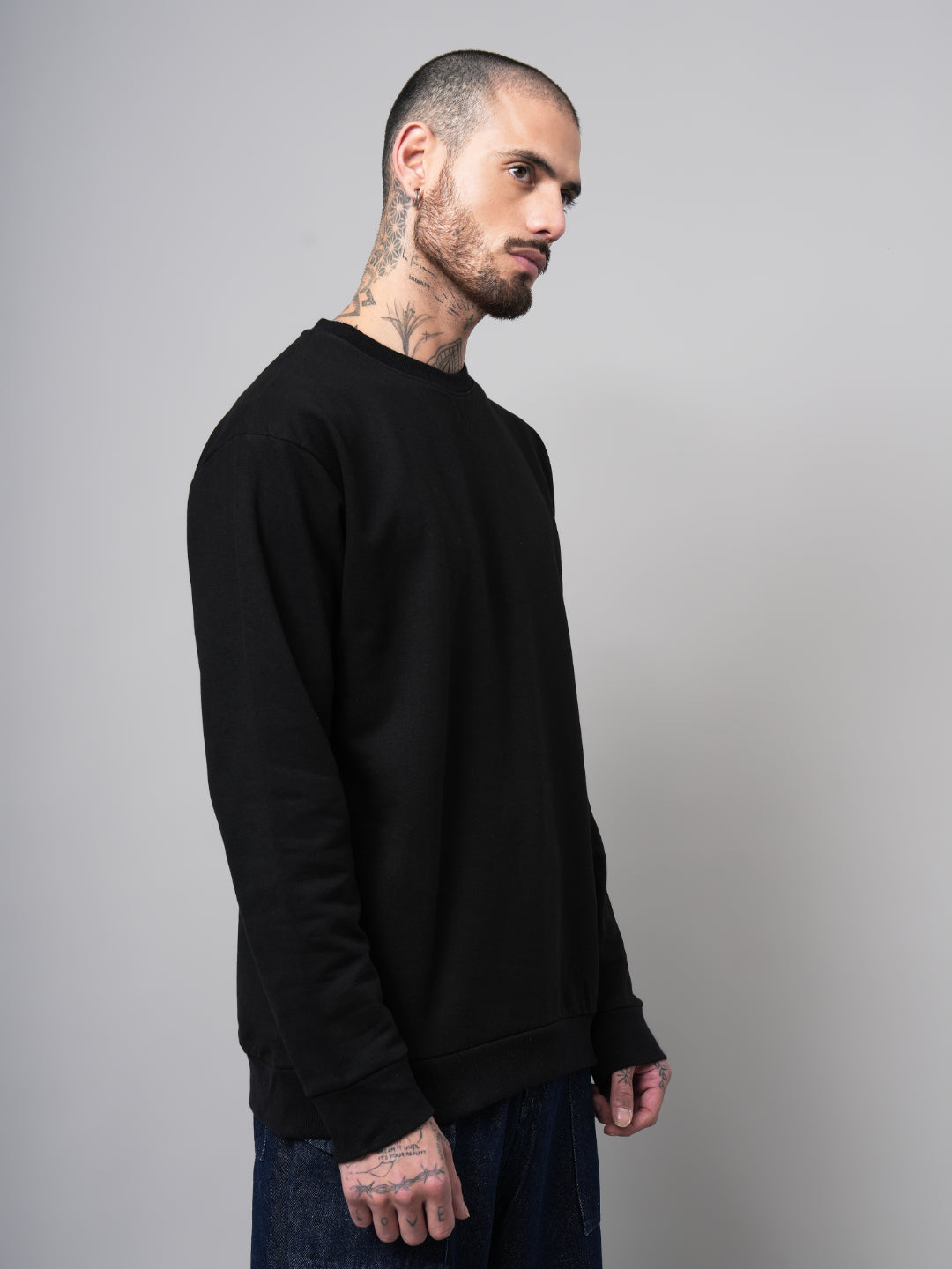Men Solid Black Sweatshirt