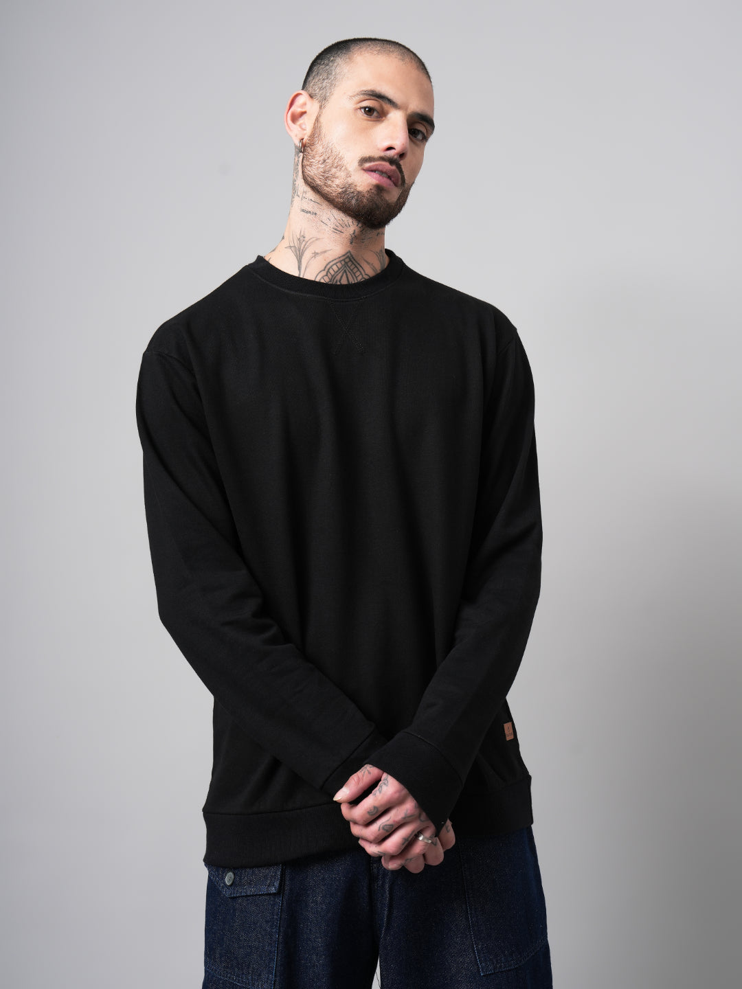 Men Solid Black Sweatshirt