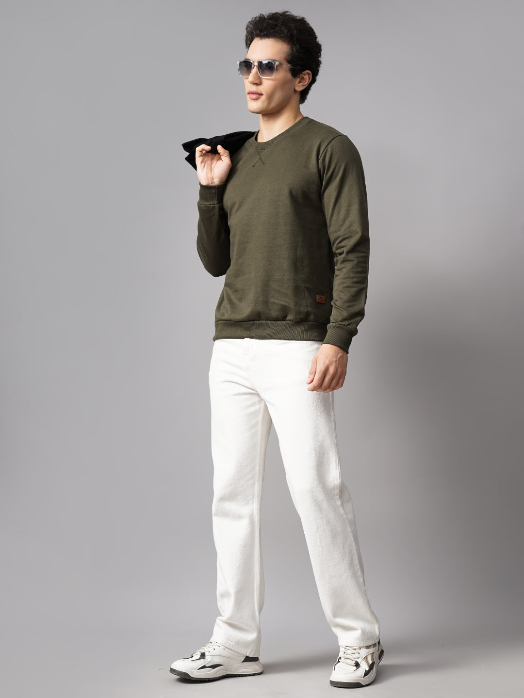 Men Solid Olive Sweatshirt