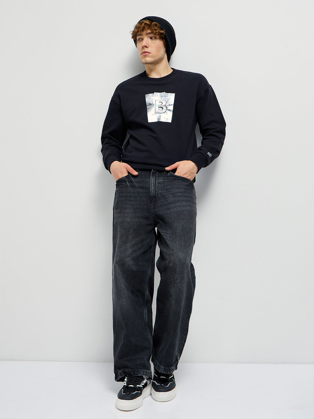 Men Black Graphic Printed Relax Fit Crew Neck Sweatshirt