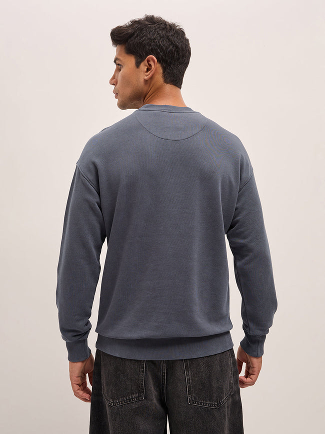 Men Grey Graphic Printed Relax Fit Crew Neck Sweatshirt